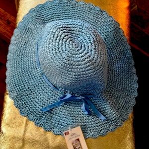 Faded Glory blue Pack-N-Go Straw Hat